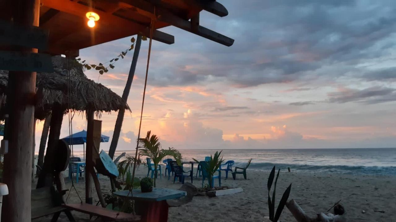 Hostal Velero Relax Guachaca Exterior photo