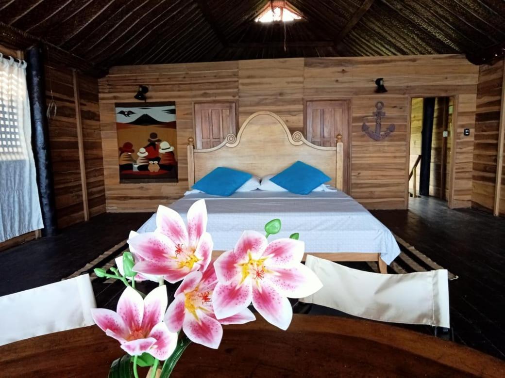 Hostal Velero Relax Guachaca Exterior photo